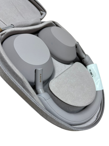 Sony WH1000XM5 Wireless Noise Cancelling Headphones Smoky Pink